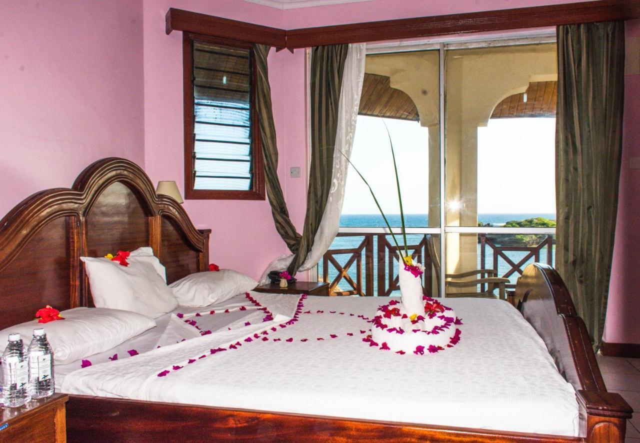 Watamu Adventist Beach Resort Екстериор снимка