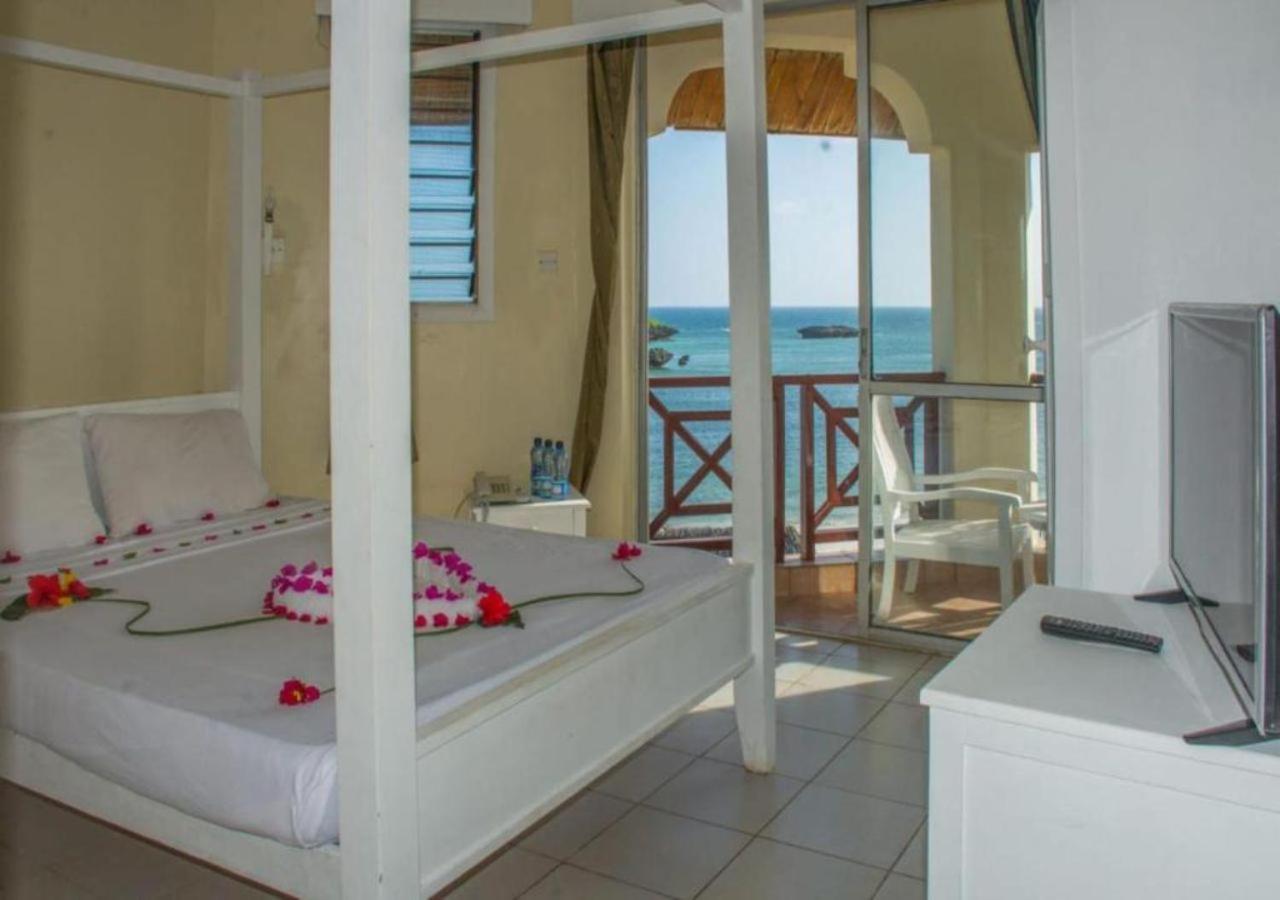 Watamu Adventist Beach Resort Екстериор снимка